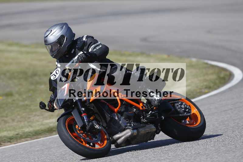 /01 02.04.2026 MAZ ADR/Gruppe gelb Gruppe gruen/30